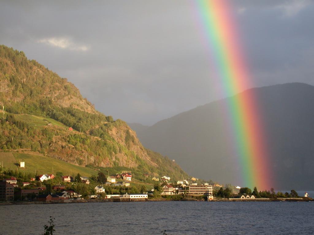 Sognefjord Hotel Hermansverk Εξωτερικό φωτογραφία