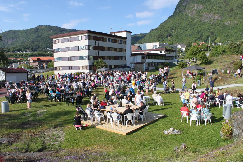 Sognefjord Hotel Hermansverk Εξωτερικό φωτογραφία