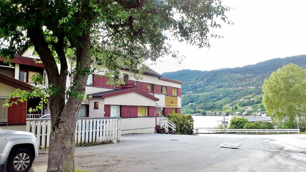 Sognefjord Hotel Hermansverk Εξωτερικό φωτογραφία